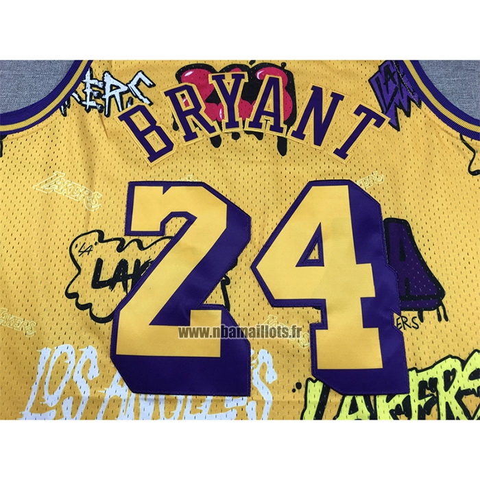 Maillot Los Angeles Lakers Kobe Bryant NO 24 Slap Sticker Mitchell & Ness 1996-97 Jaune